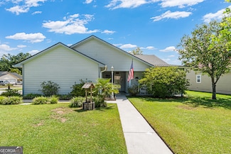 101 Zinnia Ct, Kingsland, GA 31548