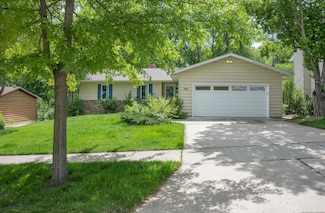 324 Meadow Run Dr SW, Rochester, MN 55902