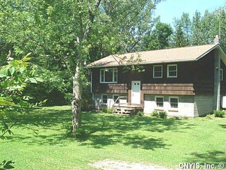 3041 Towpath Rd, Weedsport, NY 13166