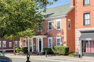 417 Hope St, Bristol, RI 02809