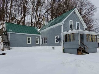 31 Maple St, Windsor, VT 05089
