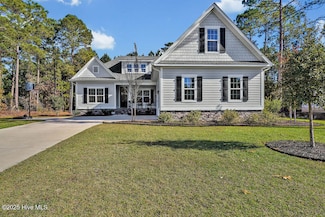 717 Breezewood Dr SE, Bolivia, NC 28422