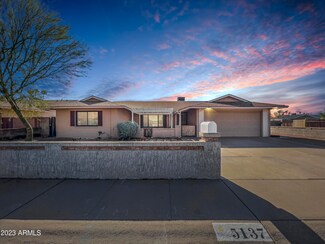 5137 W Mauna Loa Ln, Glendale, AZ 85306