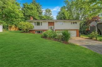 2668 Pangburn Hollow Rd, Monongahela, PA 15063
