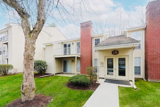 28 Walden Dr Unit 17, Natick, MA 01760