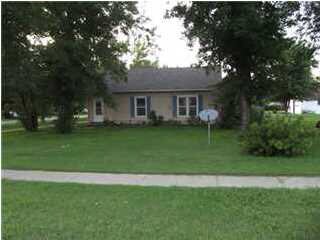 104 N Forrest St, Douglass, KS 67039