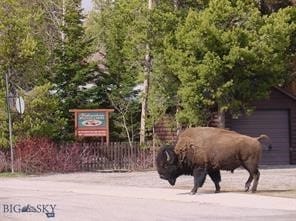 225 N Geyser St, West Yellowstone, MT 59758