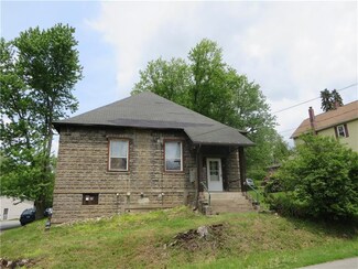 141 Downieville Rd, Valencia, PA 16059