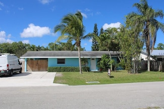 1963 SE Washington St, Stuart, FL 34997