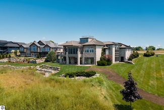 4173 Dornoch Ct, Williamsburg, MI 49690