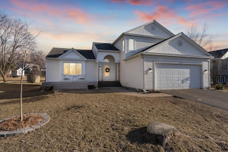 17336 Homestead Trail, Lakeville, MN 55044