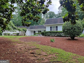 7640 Ryefield Dr, Atlanta, GA 30350