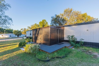 217 E 4th St, Lefors, TX 79054