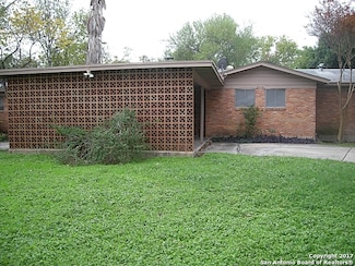 2718 Woodbury Dr, San Antonio, TX 78217