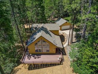 2746 Quartz Dr, Arnold, CA 95223