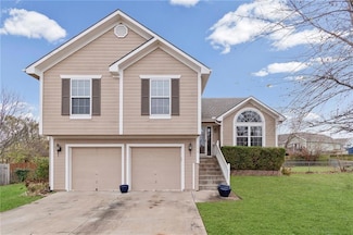 304 Givan Ct, Belton, MO 64012