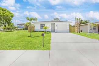927 SW 2nd Ave, Deerfield Beach, FL 33441
