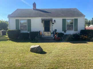 3823 Fellows St, South Bend, IN 46614
