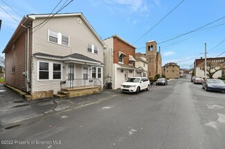 122-124 Lincoln St, Olyphant, PA 18447