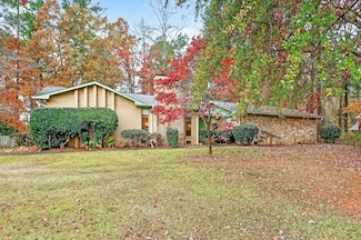 4630 Brookwood Dr SW, Mableton, GA 30126