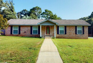 7572 Tara Dr N, Mobile, AL 36619