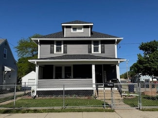 571 N Palm St, Janesville, WI 53548