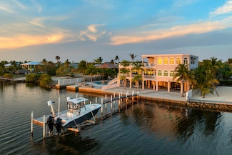 3742 Seagrape St, Big Pine Key, FL 33043