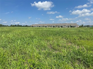 300 NW 17th St, Waukee, IA 50263