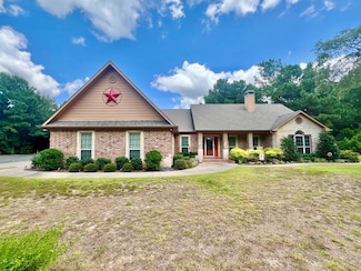 6524 Valley View Dr, Athens, TX 75752