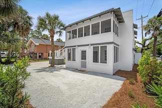 7 2nd St W, Folly Beach, SC 29439
