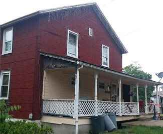 26 Church St, Allison, PA 15413