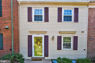 2441 Windbreak Dr, Alexandria, VA 22306