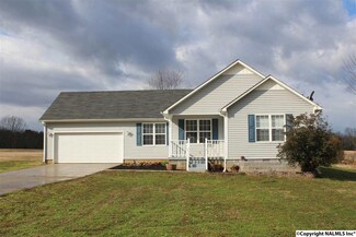 442 Widow Hornbuckle Rd, New Market, AL 35761