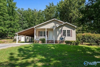 758 Range Rd, Gurley, AL 35748