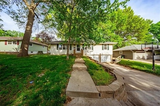 4217 S Spring St, Independence, MO 64055