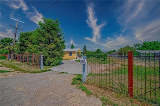 1735 E Santa fe Ave, Merced, CA 95340