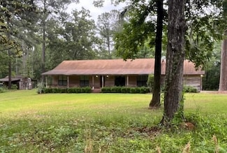 267 Providence Rd, Whigham, GA 39897