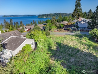 37 Jackson Ln, Port Ludlow, WA 98365
