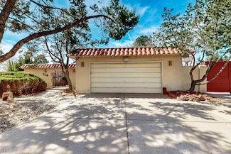 7827 Academy Trail NE, Albuquerque, NM 87109