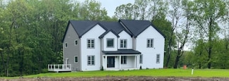 1 Falcon Dr, Shrewsbury, MA 01545