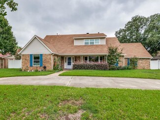 112 Santa Clara St, Irving, TX 75062