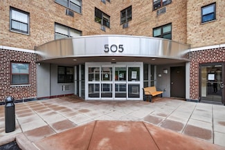 505 Central Ave Unit 408, White Plains, NY 10606