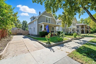 405 Fremont St, Manhattan, KS 66502