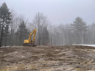73 Heritage Dr, Searsport, ME 04974