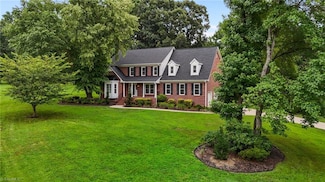 4608 Eden Bridge Dr, Kernersville, NC 27284