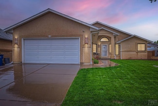 8 Stoneacre Ct, Pueblo, CO 81005