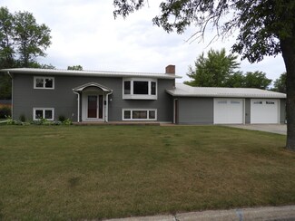 416 N Lee St, McVille, ND 58254