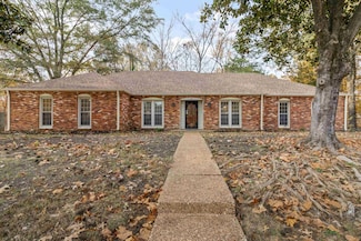 63 Vine Grove Ln, Cordova, TN 38018