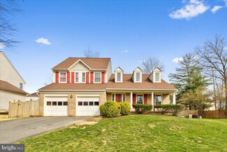 702 Tamani Dr, Herndon, VA 20170