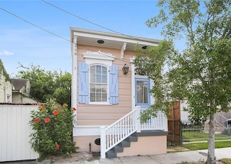 727 Dufossat St, New Orleans, LA 70115